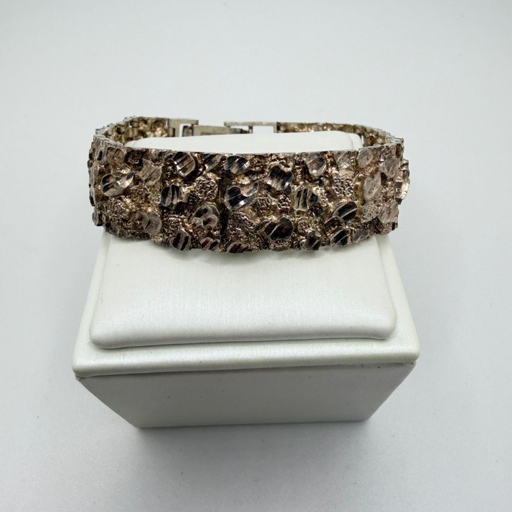 ~7"‎ VTG artisan and diamond cut Sterling silver bracelet!